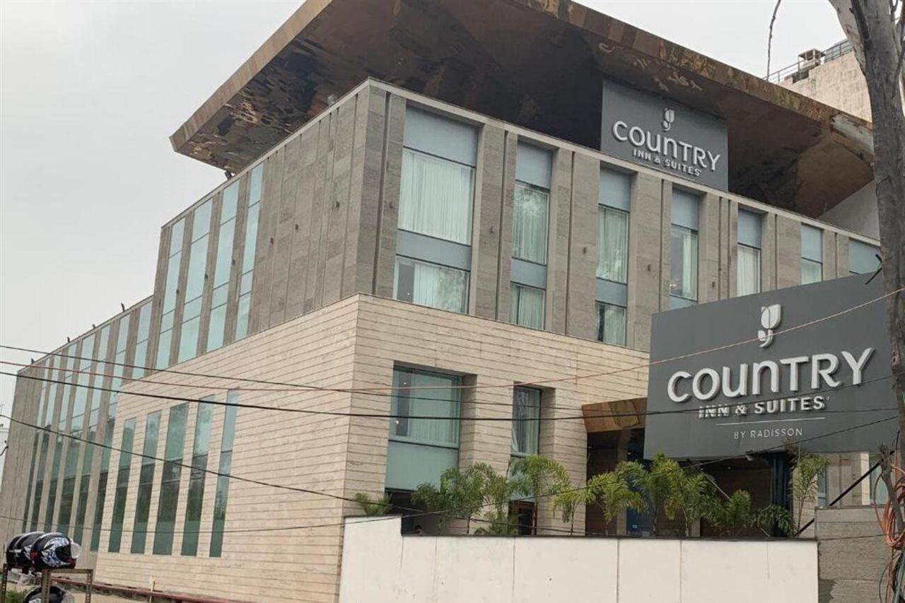 Country Inn & Suites By Radisson Chandigarh Zirakpur Eksteriør billede